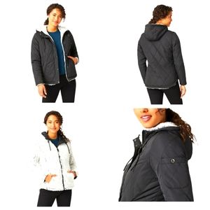 NWOT Women's Stratus Lite Reversible Jacket Size Medium